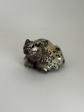 Dalmatian Jasper Frog Carving / Crystal Animal Figurine